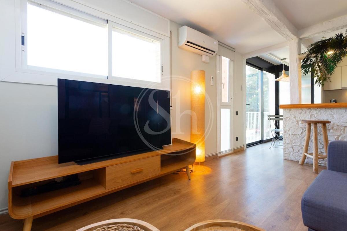 Comodo Cerca De Park Gueell Apartamento
